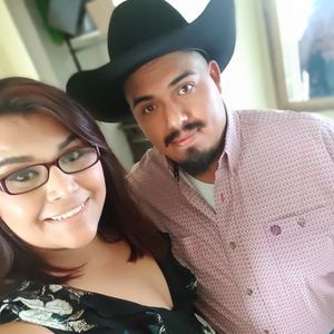 Meet your Posher, Carlos y karina